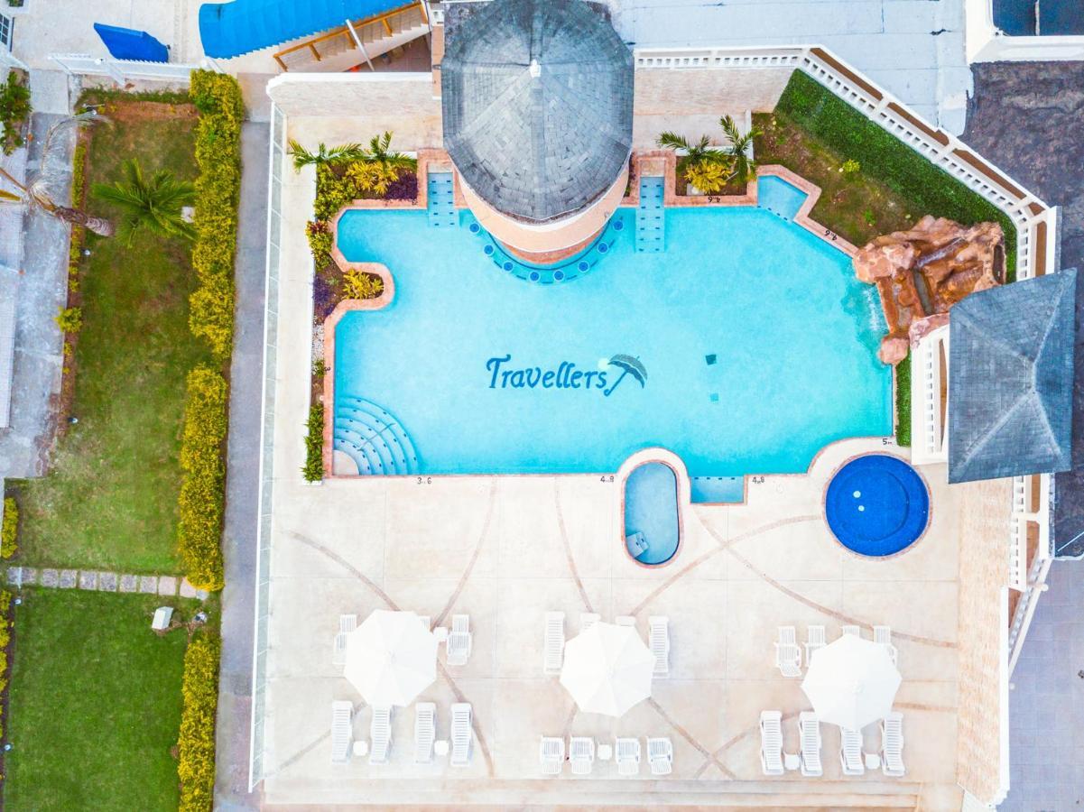 נגריל Travellers Beach Resort מראה חיצוני תמונה